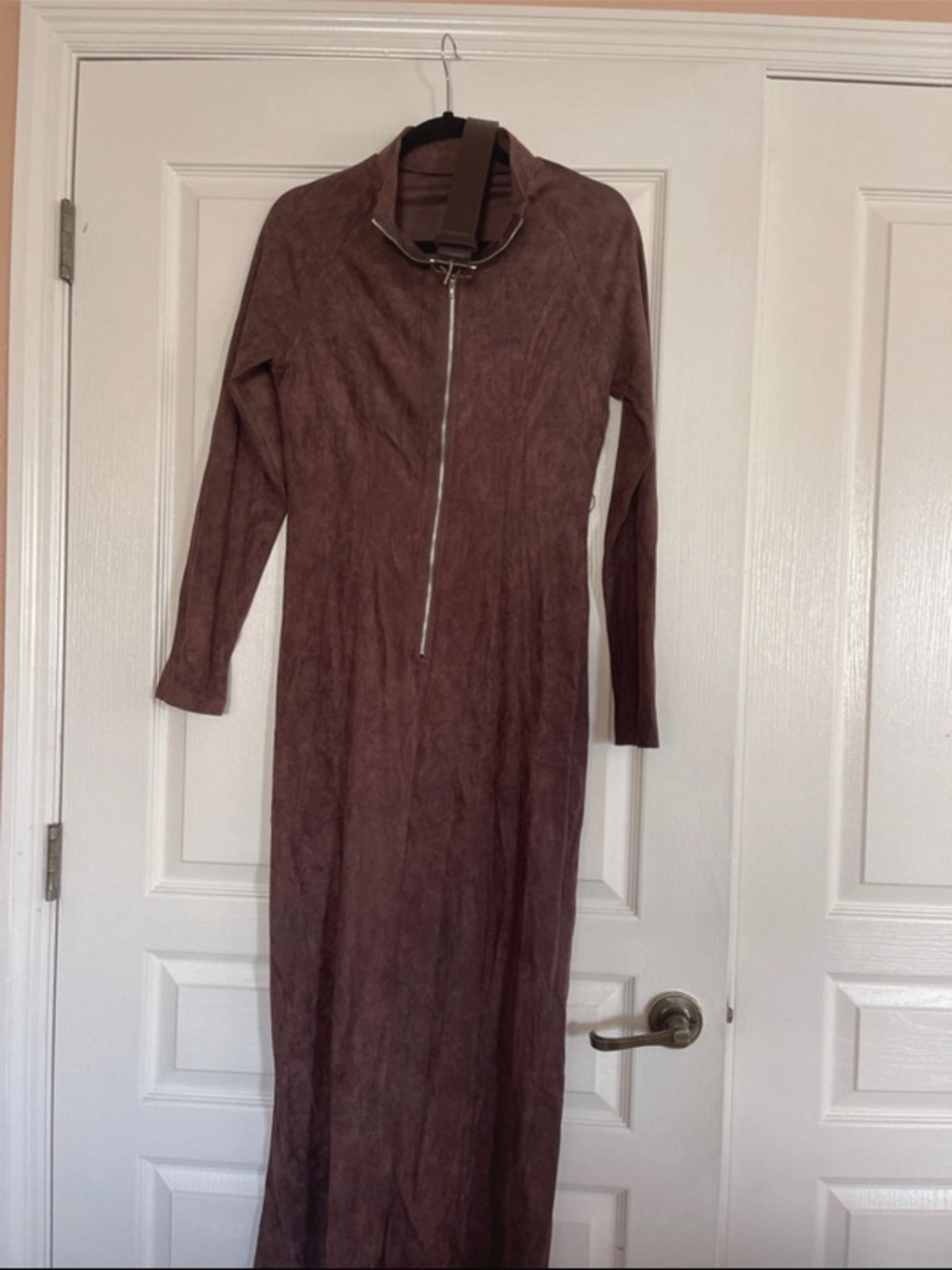 NWOT Suede style dress with belt